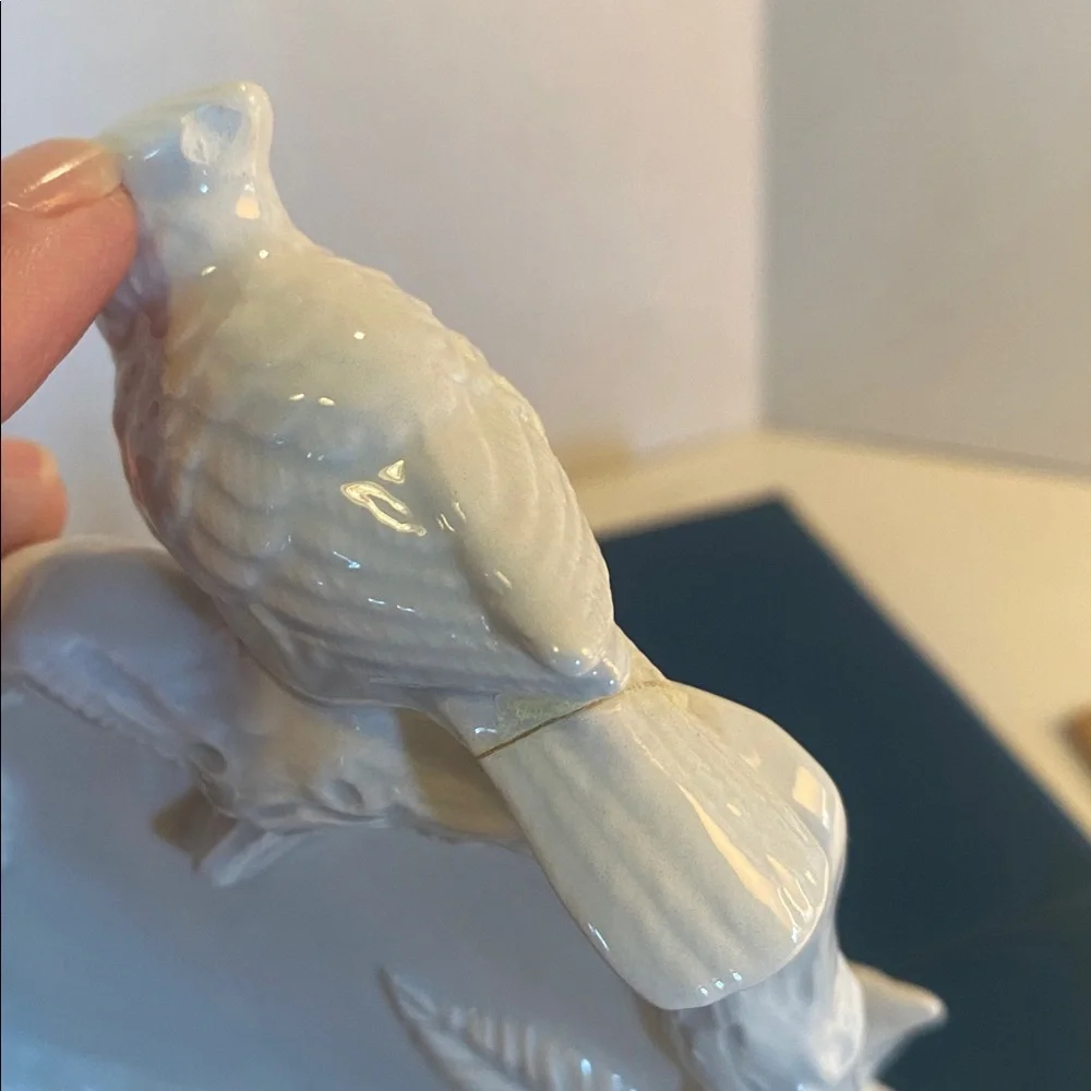 Ceramic Bird Calendar Holder in White Fitz and Floyd Vintage